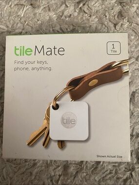 Tile Mate Bluetooth Tracker - White